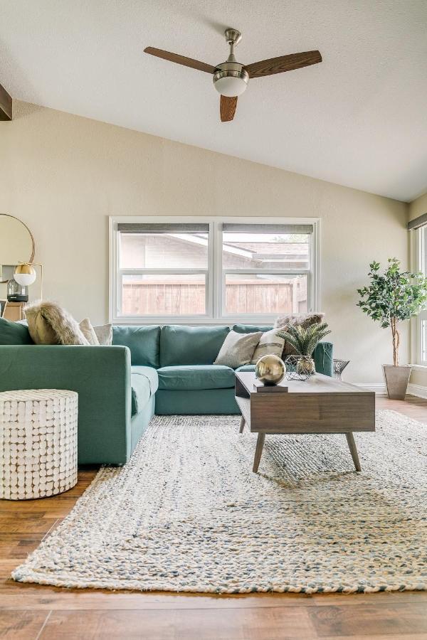 Northwest Luxury Retreat For Big Groups