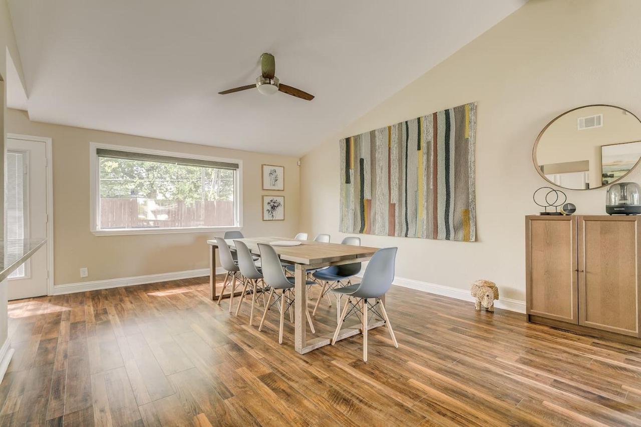 Northwest Luxury Retreat For Big Groups Holiday home Dallas